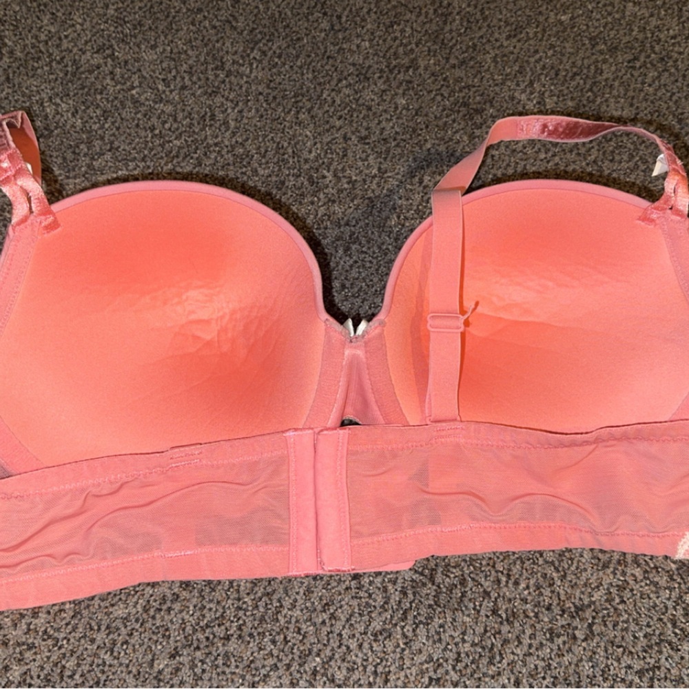 Torrid Pink and White Lace Bra - Picture 2 of 5